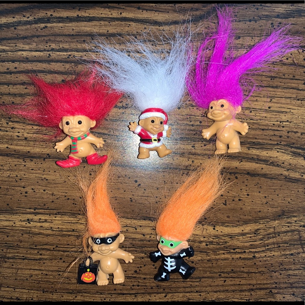 Miniature Russ Troll Lot